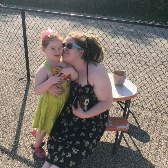 Meet your Posher, Lydia - Picture 1 of 1